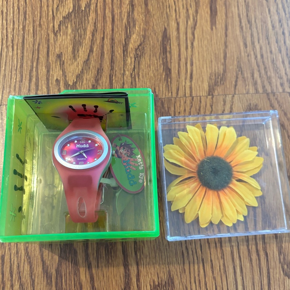Vintage Y2K Mudd Hot Pink Silicone Watch with Floral
